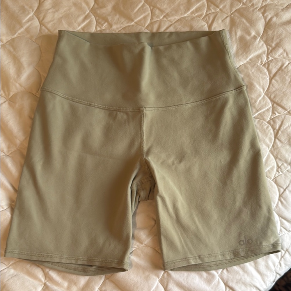 ALO Yoga Green Bike Shorts High-Waist Stretch